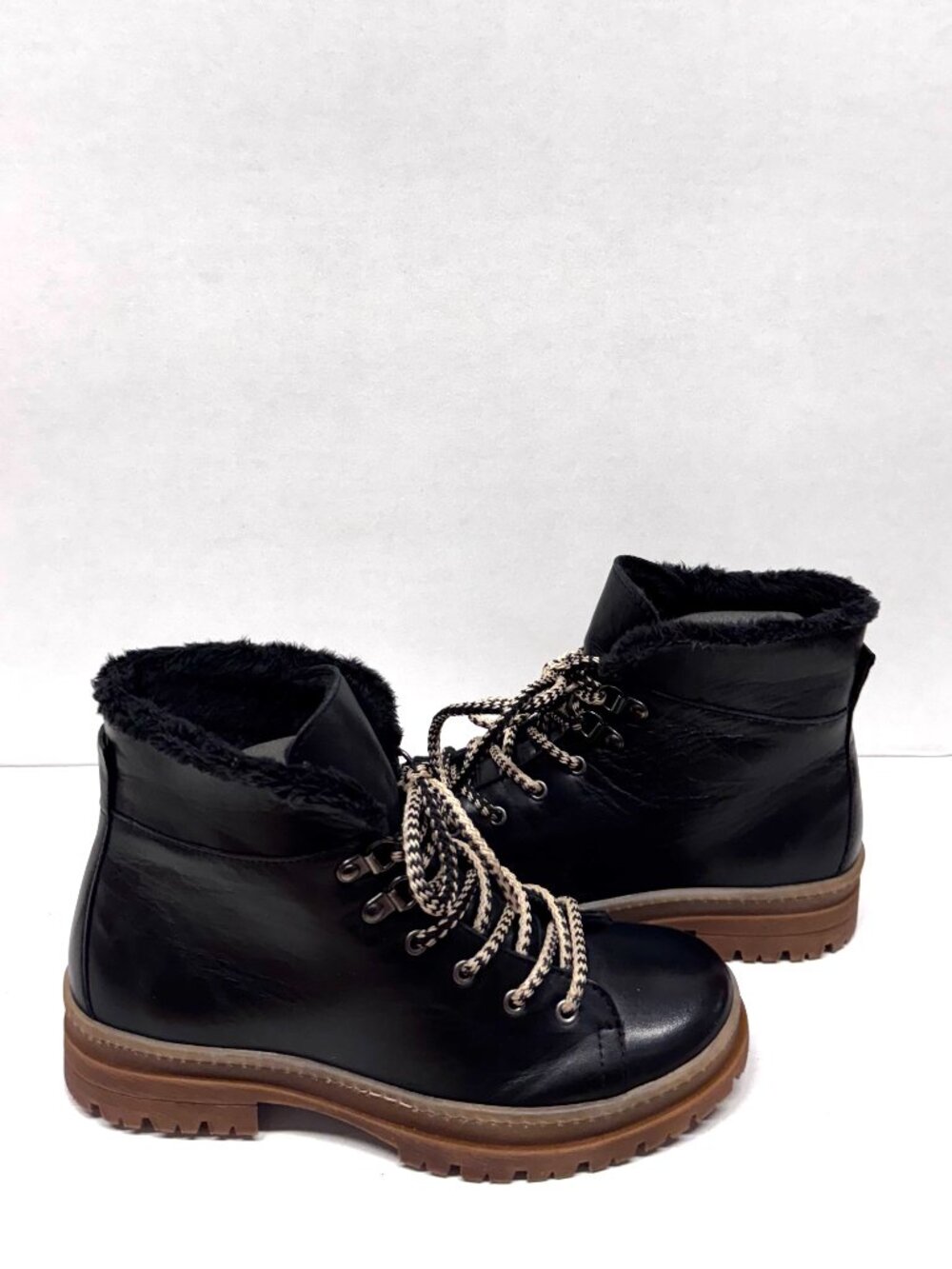 MIZ MOOZ LEATHER BOOTIE WOOL LINING LACE UP BLACK 37EU / 7US NEW B -42
